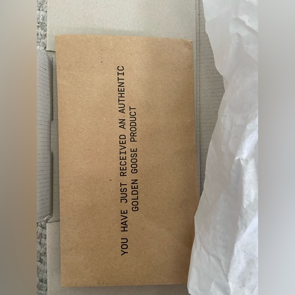 Golden Goose Authentication Box - Picture 4 of 5
